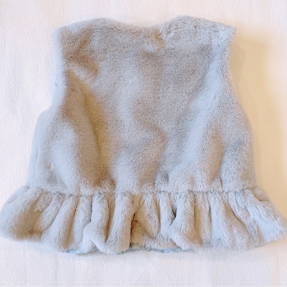 Patachou GREY FUR VEST WITH BOW - Picture 5 of 6